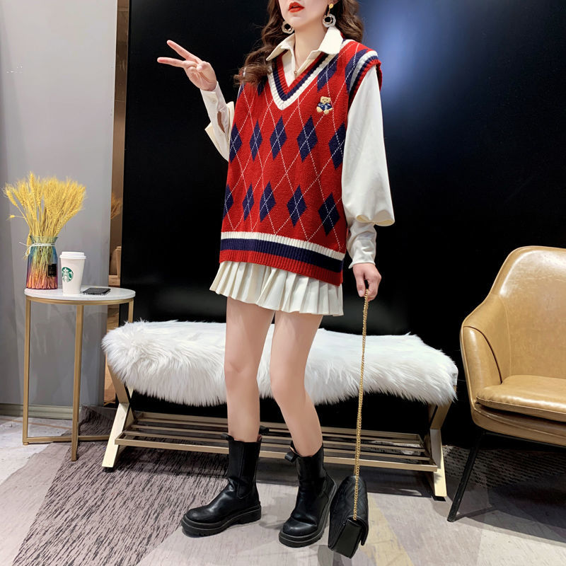 Rompi Rajut Merah untuk Wanita - Winter Clothing Trends 2025 ulasan dan harga