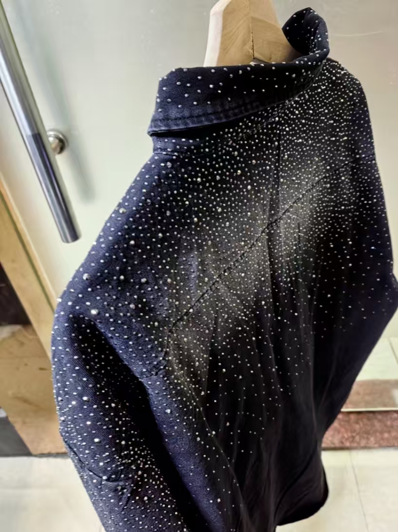 Kemeja Denim Pengeboran Panas  - Winter Clothing Trends 2025 ulasan dan harga